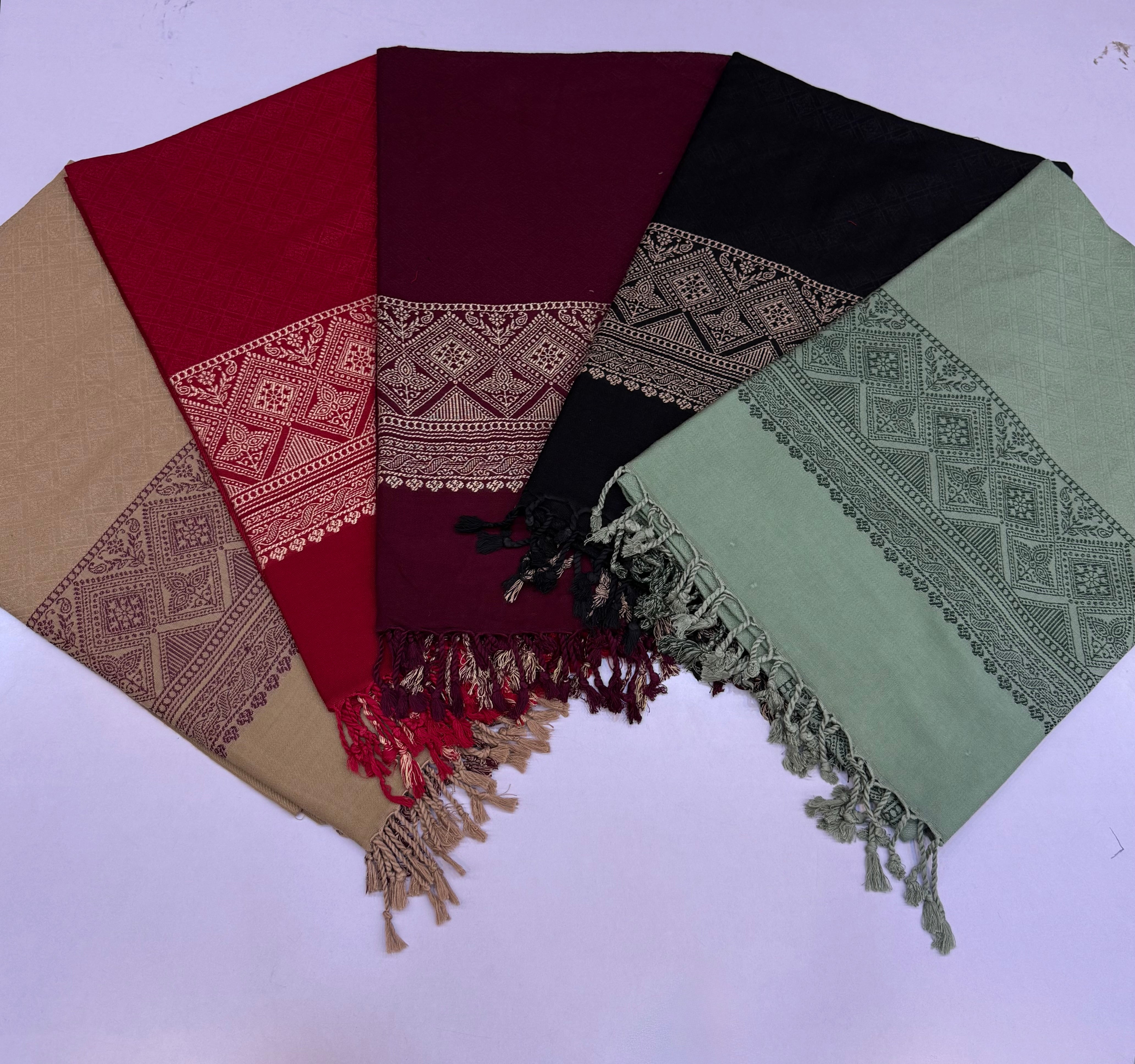 Liva Shawl